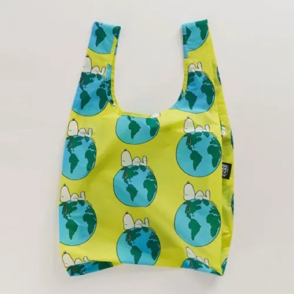BAGGU Handbags - Limited Edition Take Care with Peanuts x Baggu Reusable Bag Snoopy on Earth